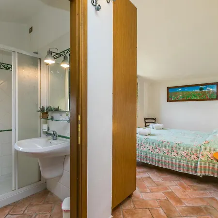 Apartman Montereggi-4 By Interhome